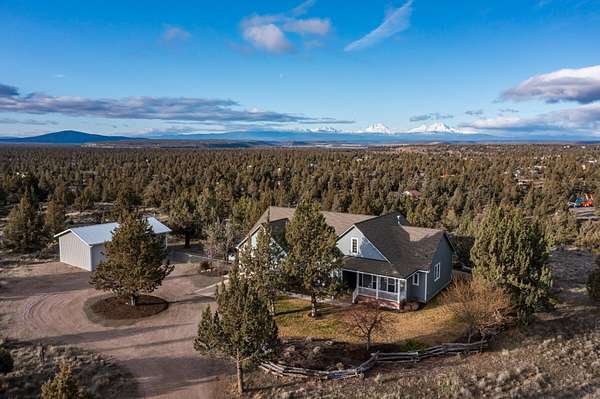 5.4 Acres of Land with Home for Sale in Terrebonne, Oregon