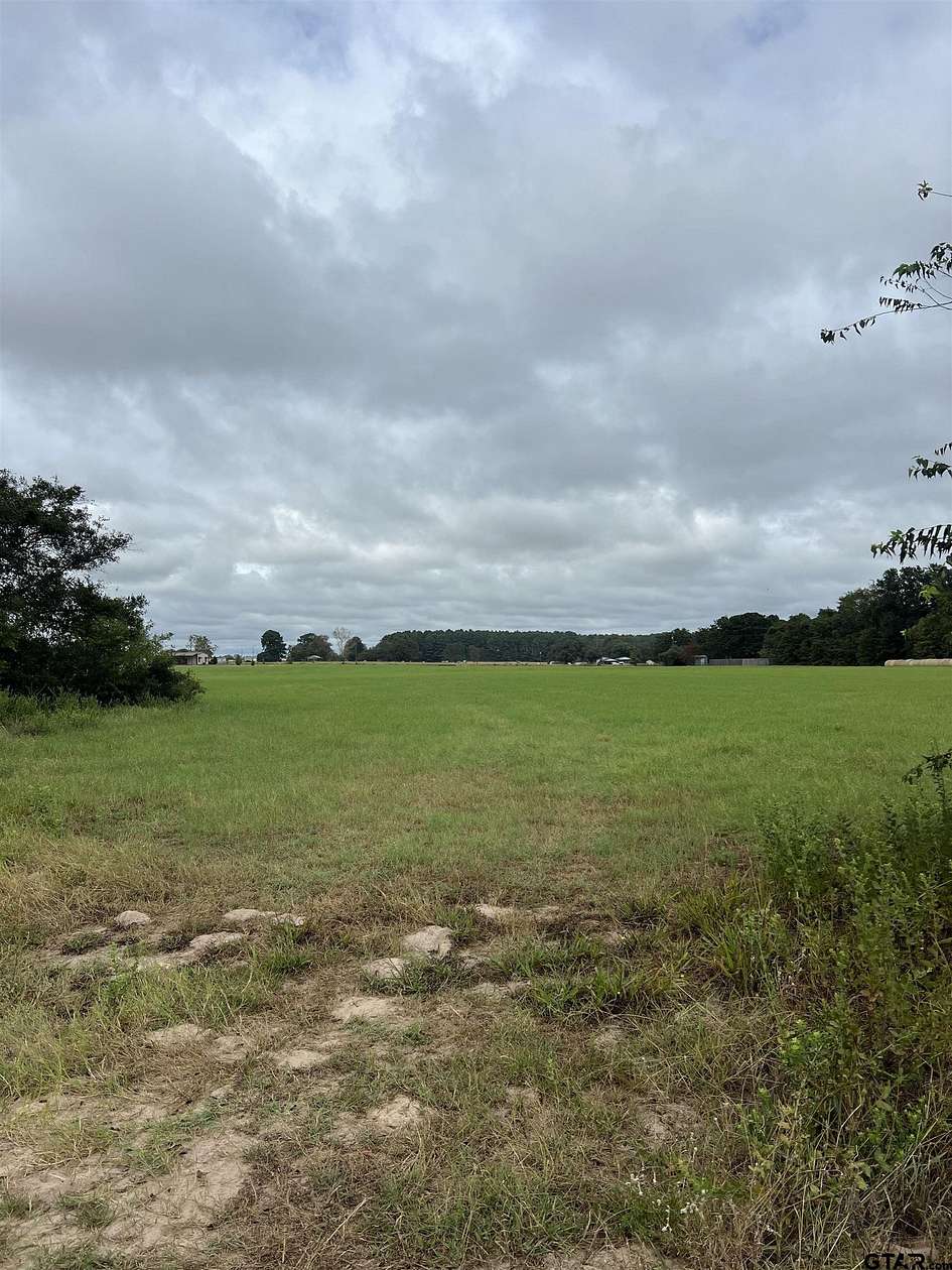 3.15 Acres of Residential Land for Sale in Lindale, Texas