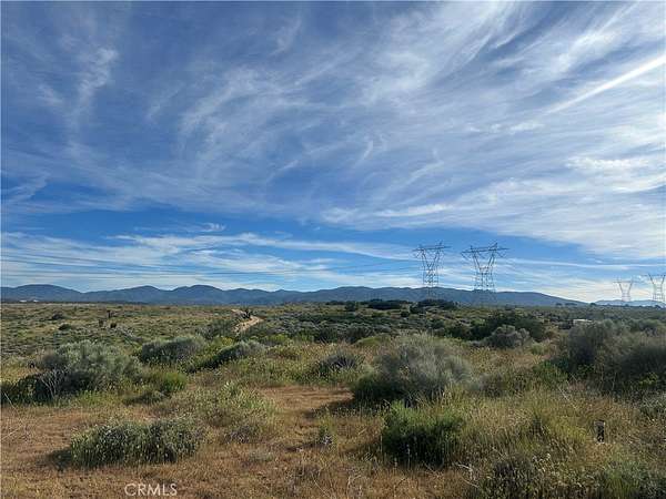 5 Acres of Residential Land for Sale in Oak Hills, California