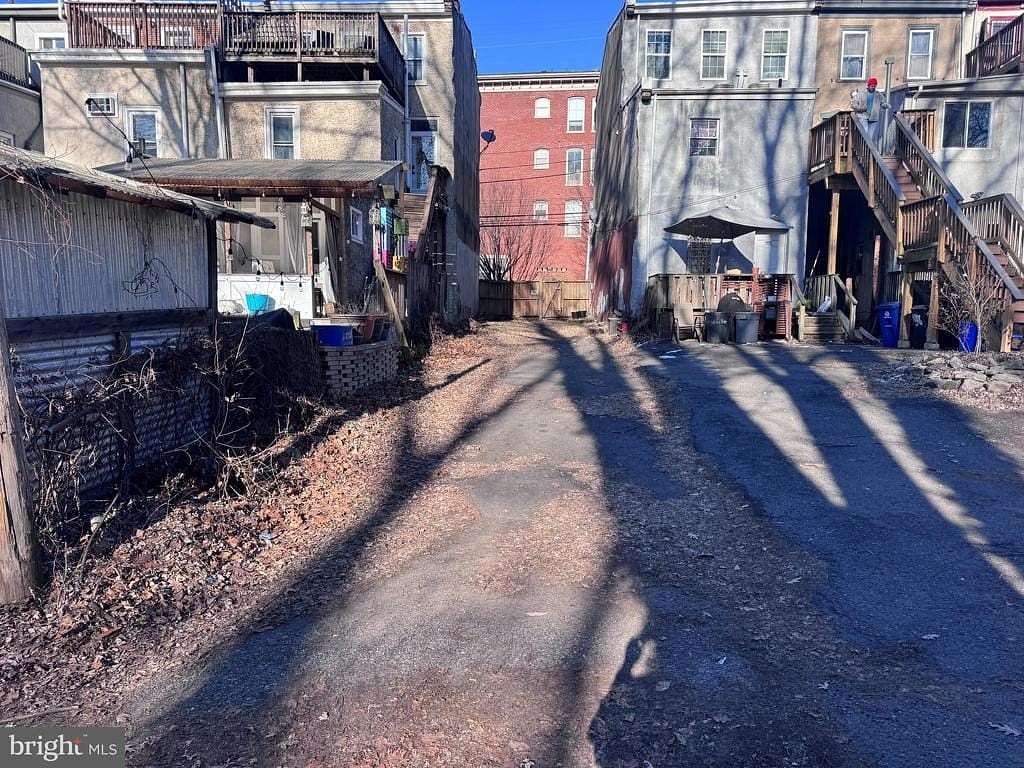 0.04 Acres of Commercial Land for Sale in Philadelphia, Pennsylvania