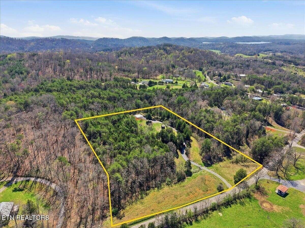 7 Acres of Residential Land for Sale in Maryville, Tennessee
