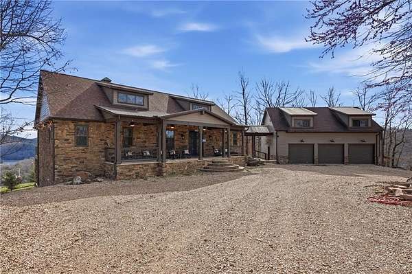 40 Acres of Land with Home for Sale in Eureka Springs, Arkansas