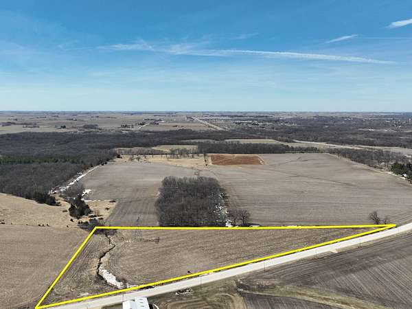9.56 Acres of Land for Sale in Independence, Iowa
