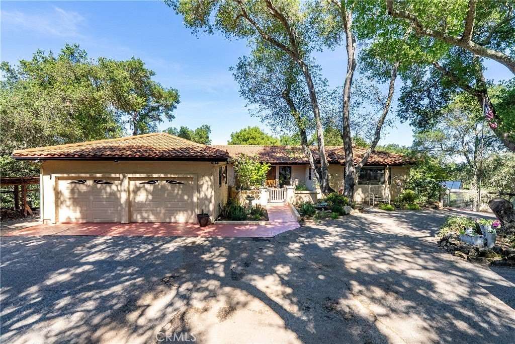 3 Acres of Land with Home for Sale in Atascadero, California