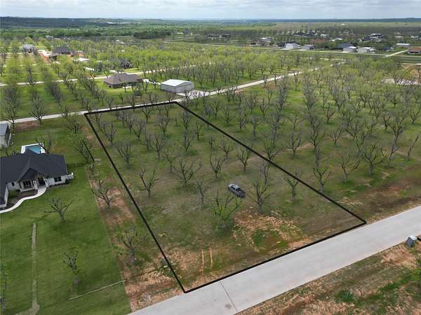 1.5 Acres of Residential Land for Sale in Granbury, Texas