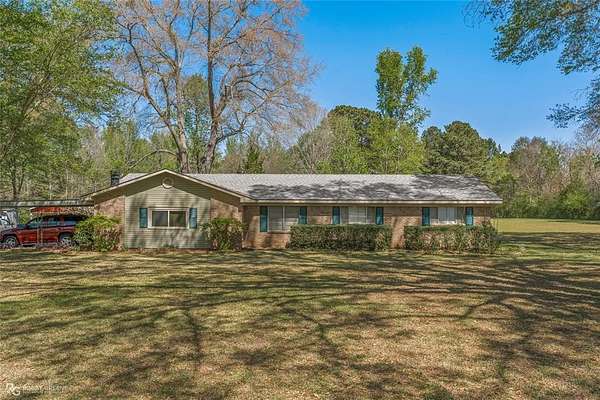 5.58 Acres of Land with Home for Sale in Keithville, Louisiana