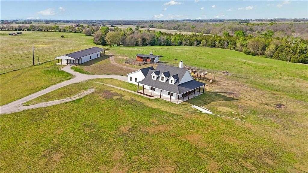 50.4 Acres of Agricultural Land with Home for Sale in Klondike, Texas