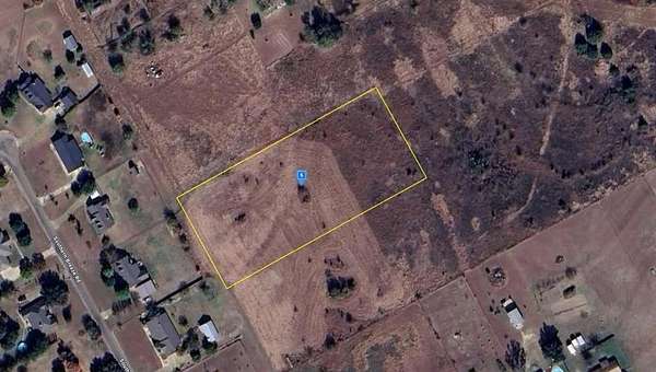 3 Acres of Residential Land for Sale in Lorena, Texas