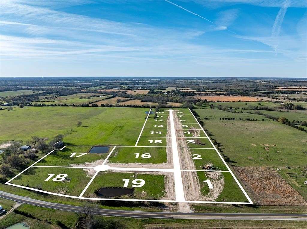 1 Acre of Residential Land for Sale in Sumner, Texas