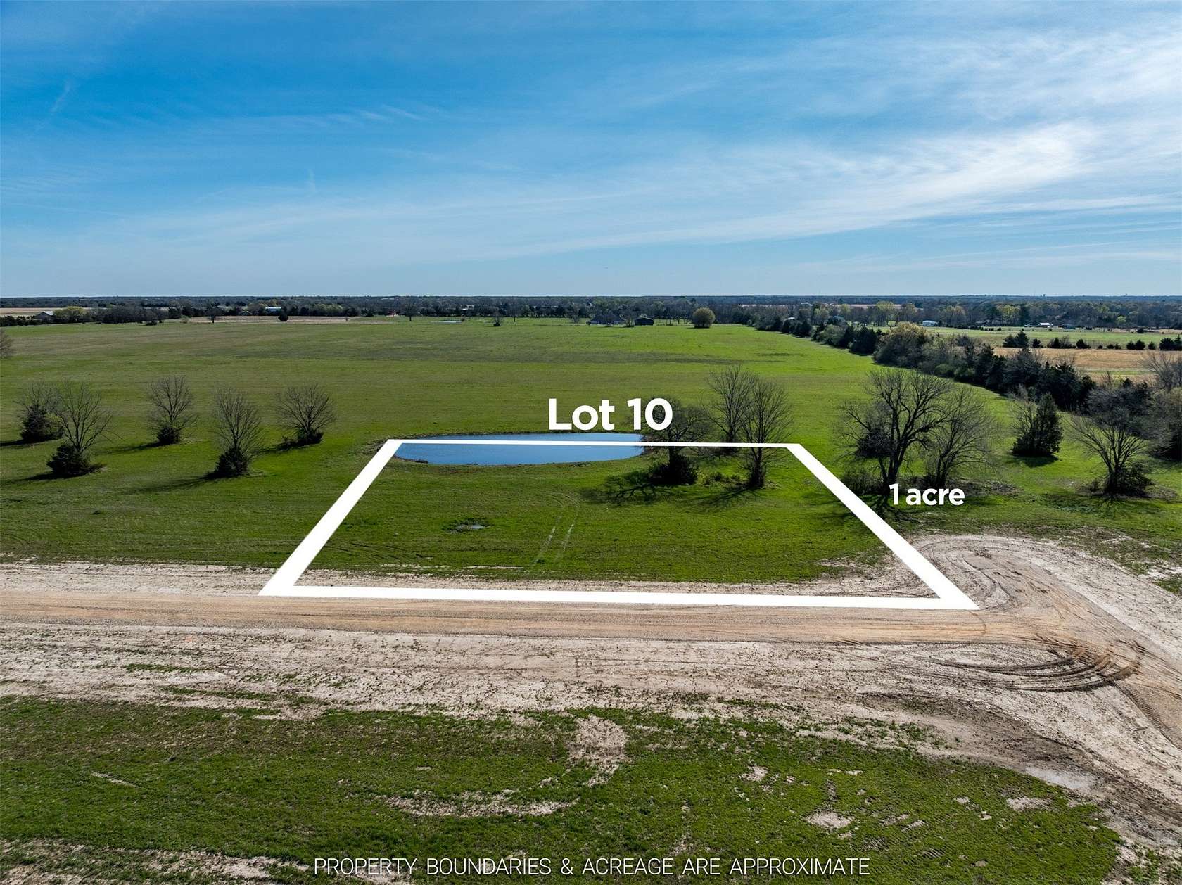 1 Acre of Residential Land for Sale in Sumner, Texas