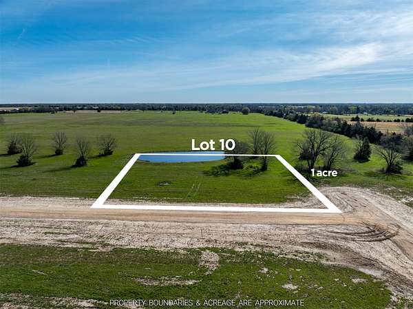 1 Acre of Residential Land for Sale in Sumner, Texas