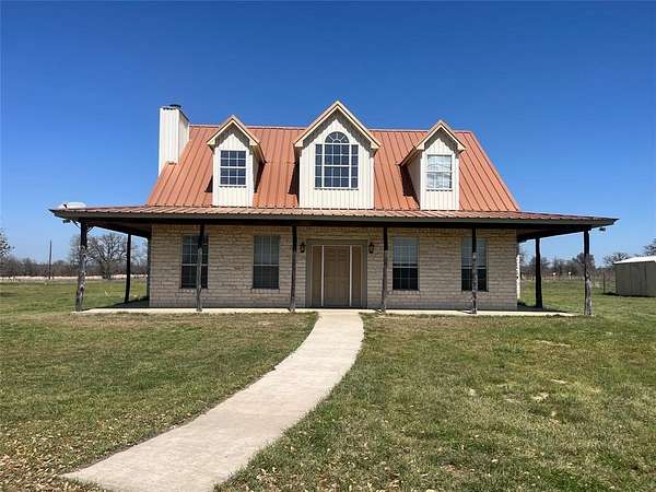 1 Acre of Land with Home for Lease in Weatherford, Texas