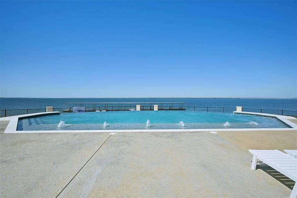 1.58 Acres of Residential Land for Sale in Honey Grove, Texas