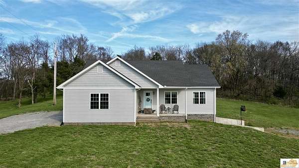 4.4 Acres of Land with Home for Sale in Columbia, Kentucky