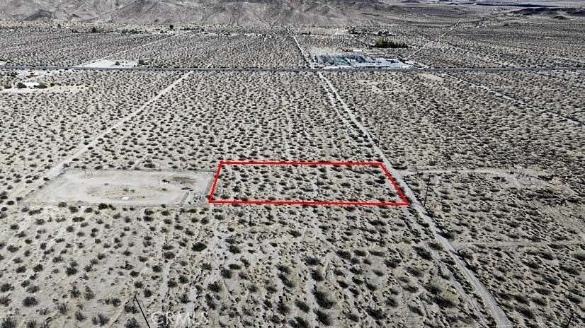 1.25 Acres of Residential Land for Sale in Twentynine Palms, California