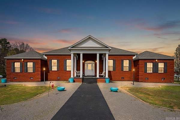 9.5 Acres of Land with Home for Sale in Greenbrier, Arkansas