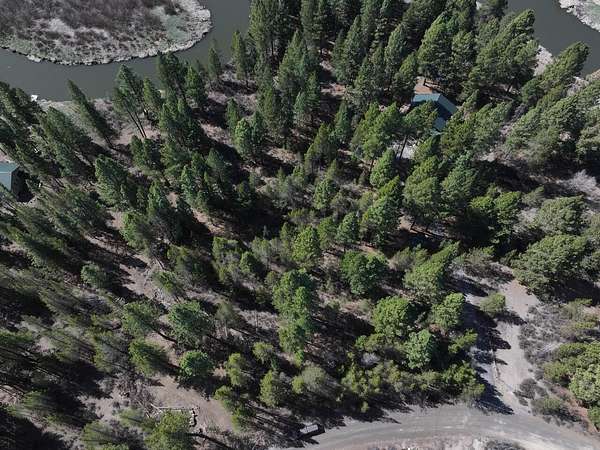 1.32 Acres of Residential Land for Sale in Chiloquin, Oregon