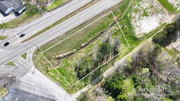 0.45 Acres of Mixed-Use Land for Sale in Etowah, Tennessee