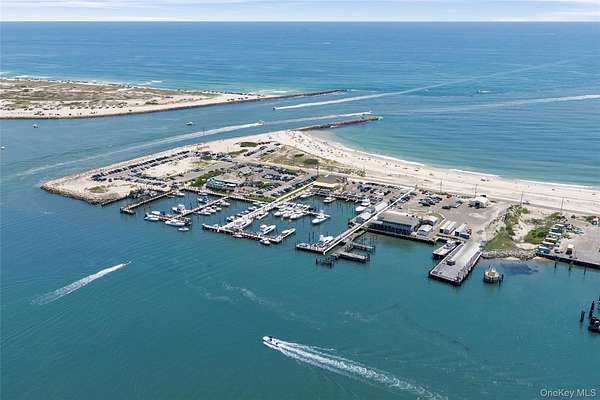 2.73 Acres of Commercial Land for Sale in Hampton Bays, New York