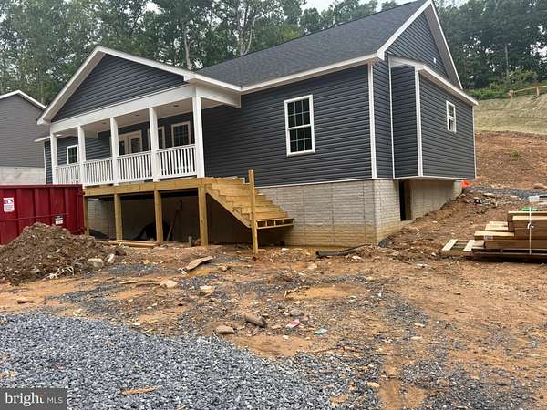 1.5 Acres of Land with Home for Sale in Front Royal, Virginia