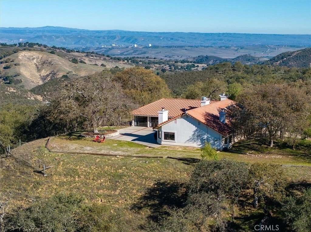 160 Acres of Land with Home for Sale in Paso Robles, California