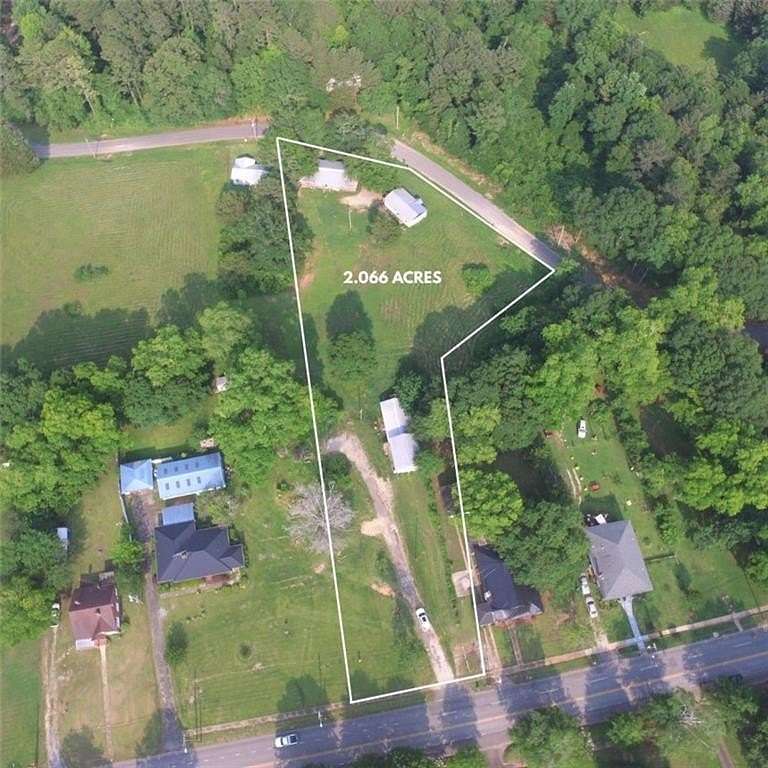 2 Acres of Land with Home for Sale in La Fayette, Alabama