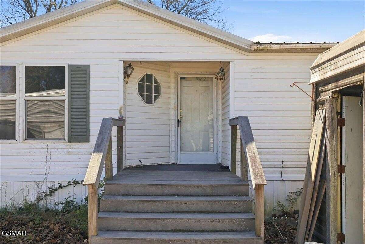 15.7 Acres of Land with Home for Sale in Newport, Tennessee