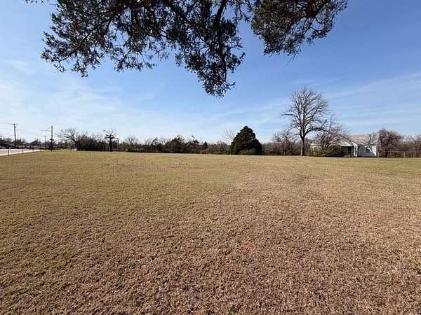 4.6 Acres of Land with Home for Sale in Oklahoma City, Oklahoma