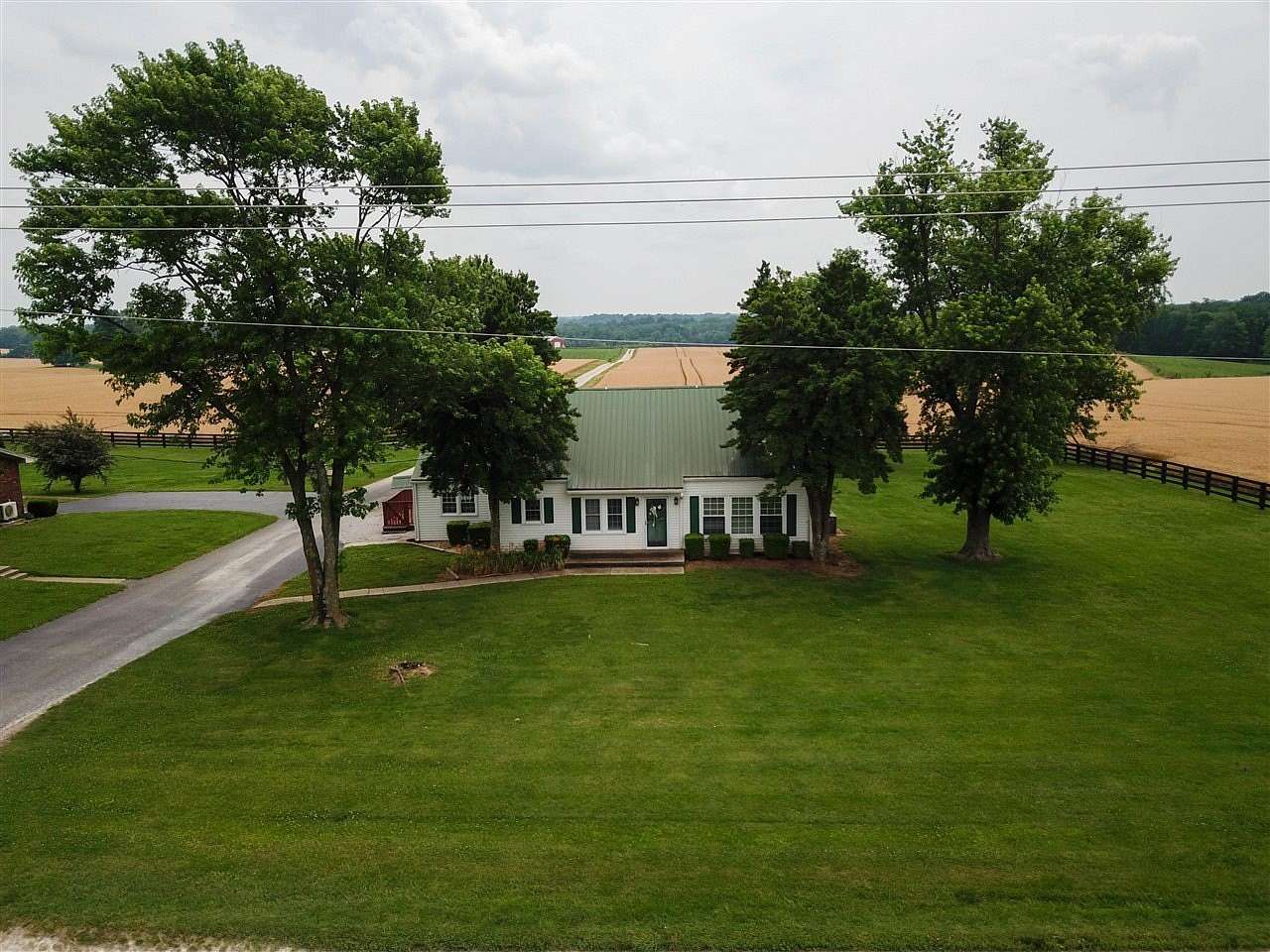 179 Acres of Agricultural Land with Home for Sale in Adairville, Kentucky