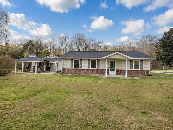 4.78 Acres of Land with Home for Sale in Glasgow, Kentucky