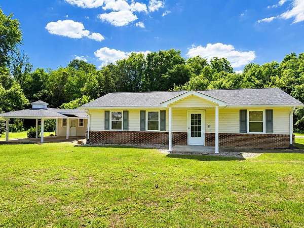 4.78 Acres of Land with Home for Sale in Glasgow, Kentucky