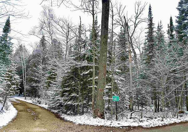 0.88 Acres of Residential Land for Sale in Sturgeon Bay, Wisconsin