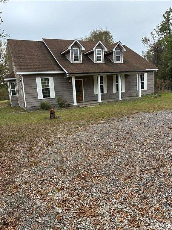 10 Acres of Land with Home for Sale in Waynesville, Georgia