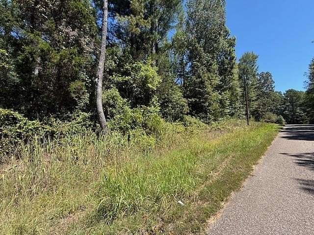 5 Acres of Residential Land for Sale in Michie, Tennessee