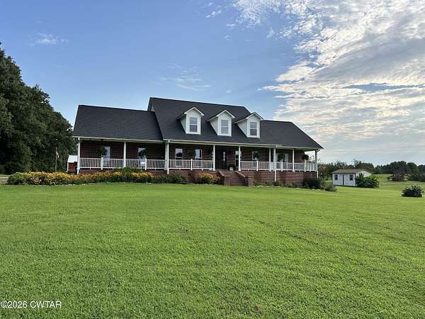 9 Acres of Land with Home for Sale in Dyersburg, Tennessee