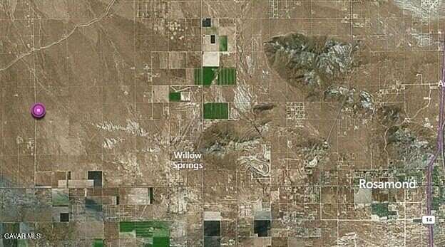 20 Acres of Land for Sale in Rosamond, California