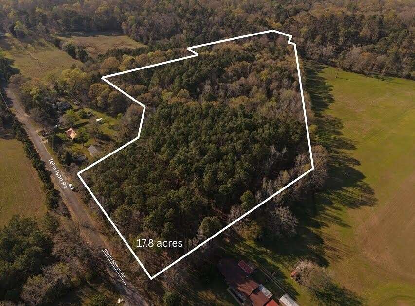 17.4 Acres of Land for Sale in Columbus, Mississippi