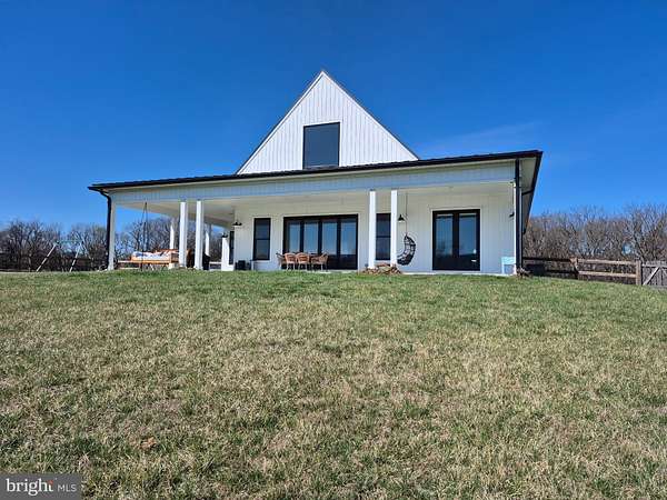 10.6 Acres of Land with Home for Lease in Charles Town, West Virginia