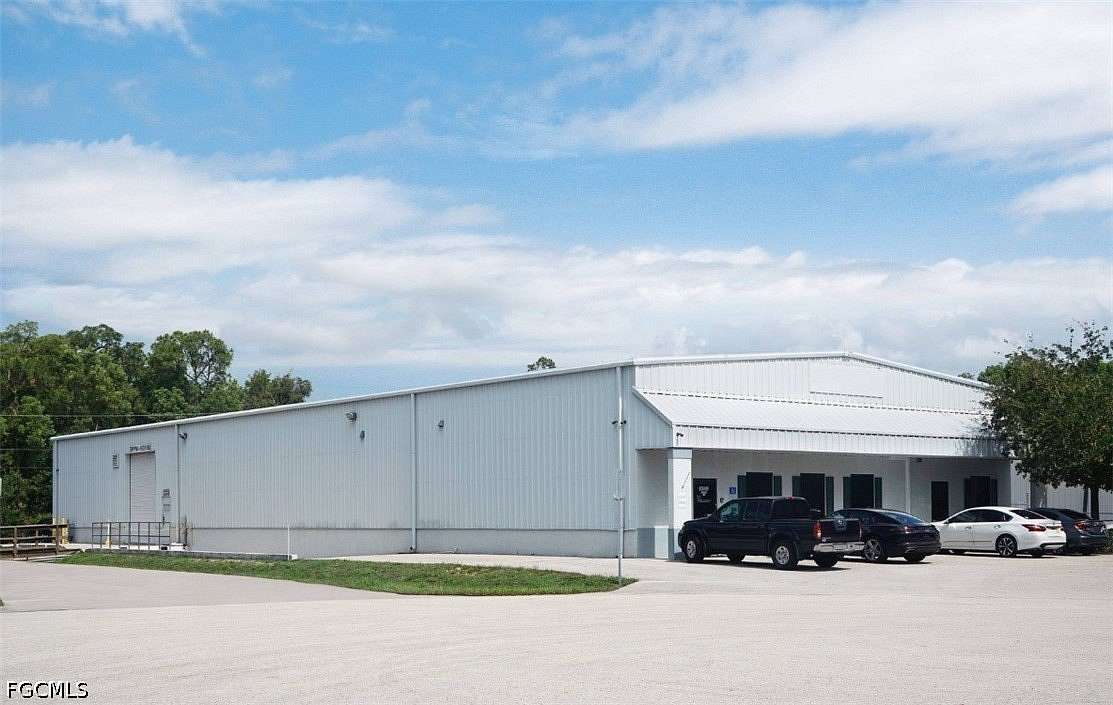 0.95 Acres of Mixed-Use Land for Sale in Fort Myers, Florida