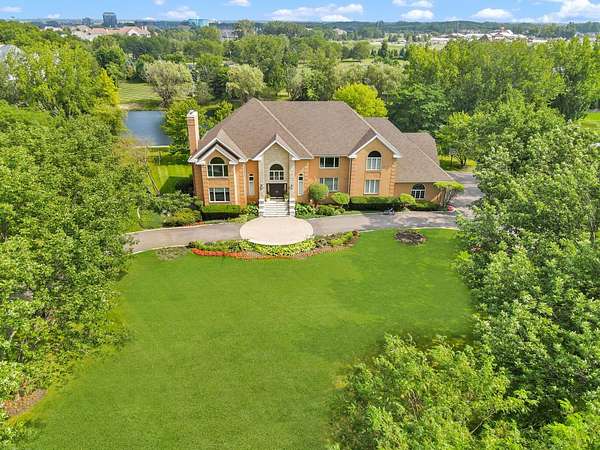 2.76 Acres of Land with Home for Sale in South Barrington, Illinois