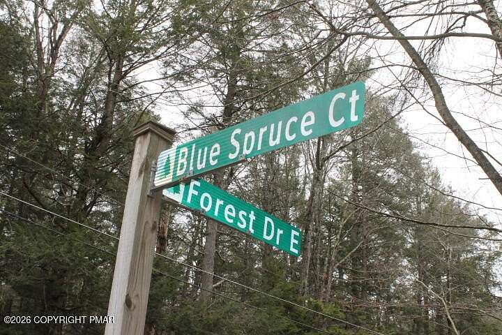 2.46 Acres of Residential Land for Sale in Pocono Lake, Pennsylvania