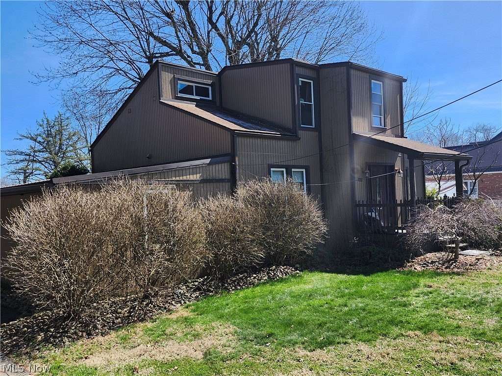 2.37 Acres of Land with Home for Sale in Toronto, Ohio