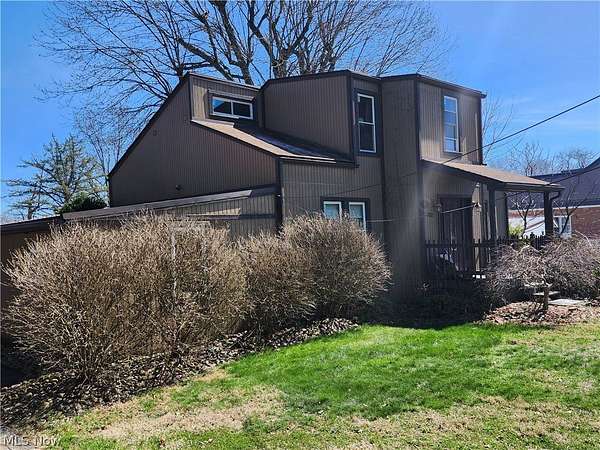 2.37 Acres of Land with Home for Sale in Toronto, Ohio