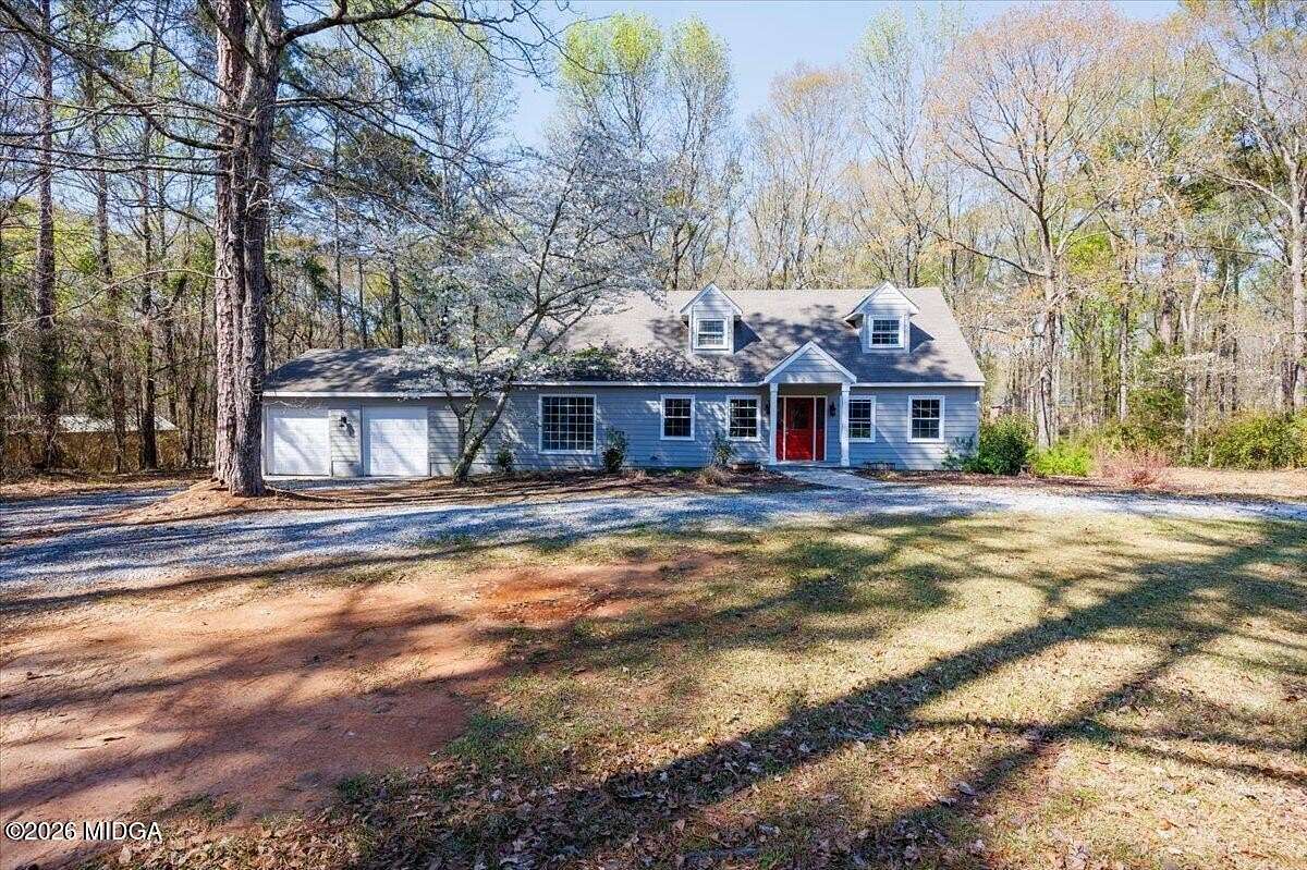 2 Acres of Land with Home for Sale in Macon, Georgia