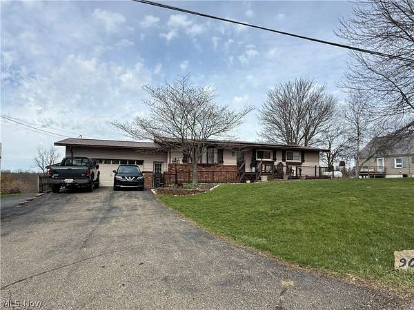 1.57 Acres of Land with Home for Sale in Steubenville, Ohio