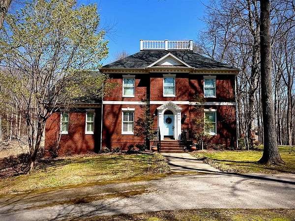 1.87 Acres of Land with Home for Sale in Bowling Green, Kentucky