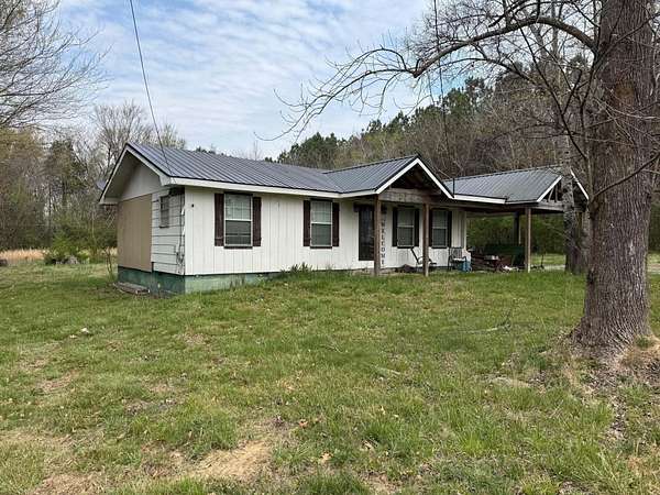 7.87 Acres of Land with Home for Sale in Ringgold, Georgia
