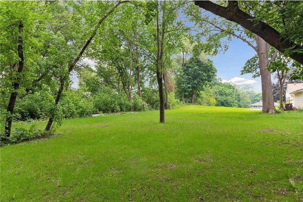 0.41 Acres of Residential Land for Sale in Maplewood, Minnesota