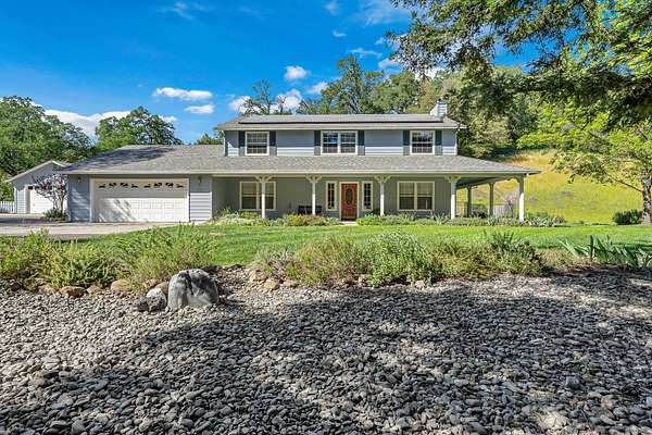 8.64 Acres of Land with Home for Sale in Redding, California