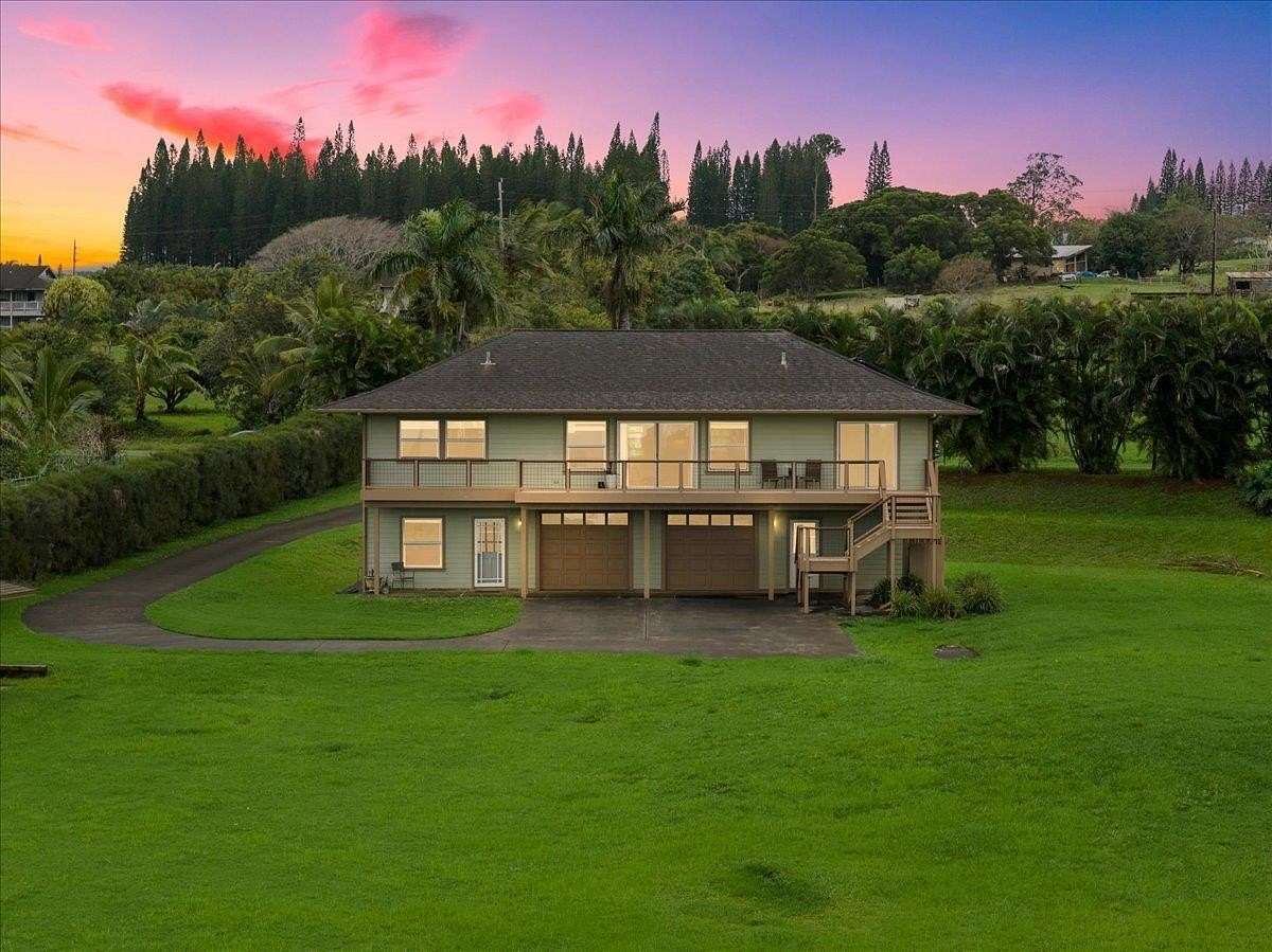 2 Acres of Land with Home for Sale in Haʻikū, Hawaii